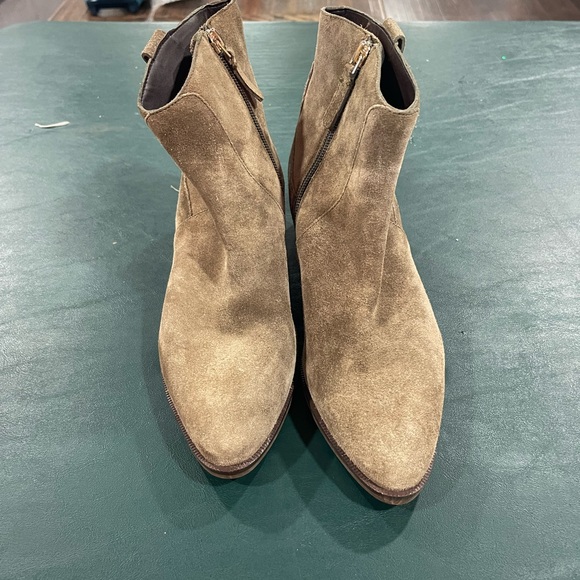 NWOT Cole Haan Maci Oliver green Suede ankle boots size 7B - Picture 1 of 8